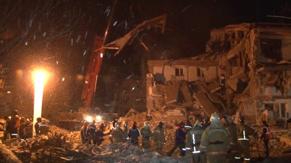 Спутник_Спасатели под завалами искали выживших на месте взрыва дома под Хабаровском - Sputnik Южная Осетия