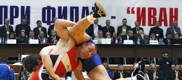 Поединок на звание чемпиона турнира по вольной борьбе им. Ивана Ярыгина в весовой категории до 96 кг Поединок на звание чемпиона турнира по вольной борьбе им. Ивана Ярыгина в весовой категории до 96 кг - Sputnik Южная Осетия