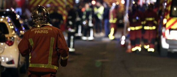 Посольство проверяет, не пострадали ли россияне в пожаре в Париже - Sputnik Южная Осетия