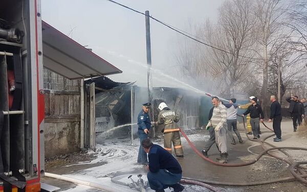 Пожар на улице братьев Остаевых - Sputnik Южная Осетия