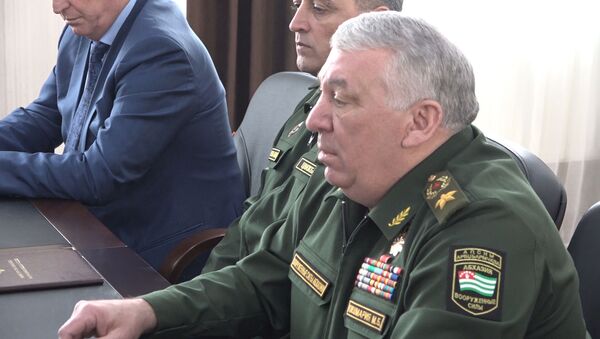 Министр обороны Абхазии прибыл в Южную Осетию - Sputnik Южная Осетия