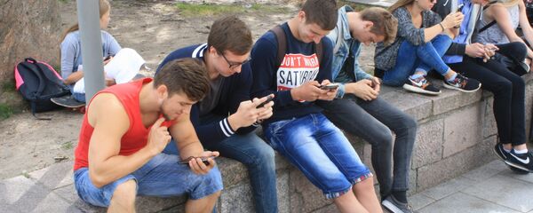 Студенты на каникулах в поисках покемонов - Sputnik Южная Осетия