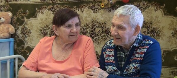 Полвека спустя: влюбленные встретились в доме престарелых Полвека спустя: влюбленные встретились в доме престарелых - Sputnik Южная Осетия