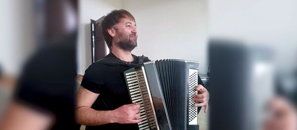 Хуссарирыстойнаг музыканты схорзӕхджын кодтой Уӕрӕсейы Хуссарирыстойнаг музыканты схорзӕхджын кодтой Уӕрӕсейы - Sputnik Хуссар Ирыстон
