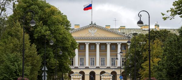 Здание Смольного института в Санкт-Петербурге Здание Смольного института в Санкт-Петербурге - Sputnik Южная Осетия