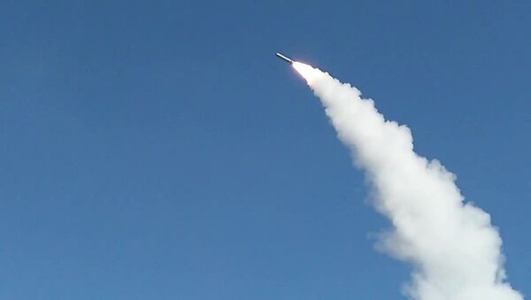 На полигоне в Астраханской области проведен боевой пуск ракеты из комплекса Искандер-М - Sputnik Южная Осетия