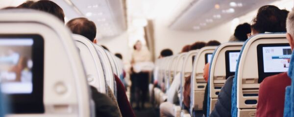 В салоне самолета, архивное фото В салоне самолета, архивное фото - Sputnik Южная Осетия