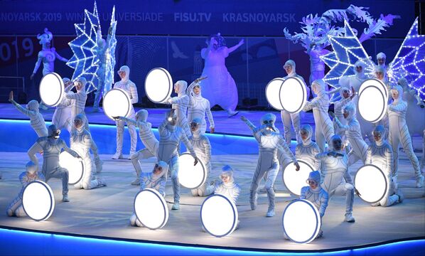 Участники церемонии закрытия XXIX Всемирной зимней Универсиады 2019 в Красноярске - Sputnik Южная Осетия