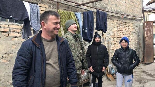 Спикер Парламента РЮО посетил две семьи по улице 8 июня - Sputnik Южная Осетия