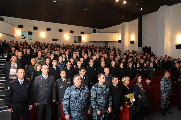 Торжественное собрание в честь дня милиции Торжественное собрание в честь дня милиции - Sputnik Южная Осетия