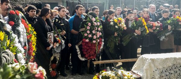 Цхинвалы йе ʻнусон бынатмӕ афӕндараст кодтой Гӕбӕраты Неллийы Цхинвалы йе ʻнусон бынатмӕ афӕндараст кодтой Гӕбӕраты Неллийы - Sputnik Хуссар Ирыстон