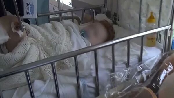 Полицейские спасли выпавшего из окна 2-летнего ребенка в Северной Осетии - Sputnik Южная Осетия