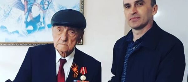 Житель Дур-Дура признан самым пожилым водителем России Житель Дур-Дура признан самым пожилым водителем России - Sputnik Южная Осетия