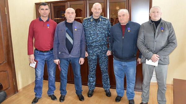 Сотрудникам и ветеранам МВД Южной Осетии вручили ведомственные награды - Sputnik Южная Осетия