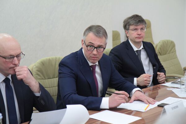 Бибилов об Инвестпрограмме-2019: уровень реализации будет максимальным Бибилов об Инвестпрограмме-2019: уровень реализации будет максимальным - Sputnik Южная Осетия