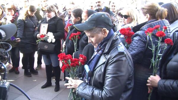 Петербуржцы почтили память погибших в теракте в метро - Sputnik Южная Осетия