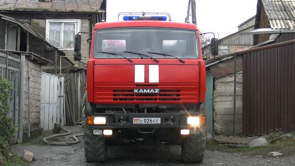 Пожарным МЧС Южной Осетии понадобилось три часа на  ликвидацию пожара - Sputnik Южная Осетия