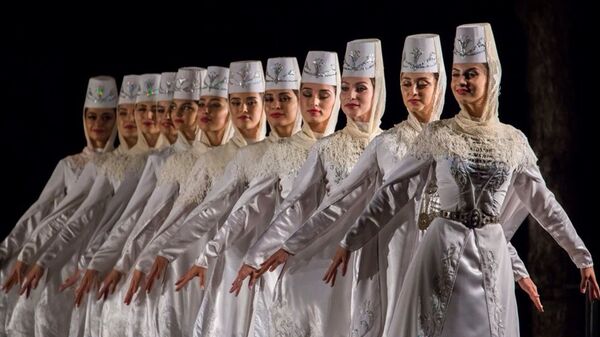 Ансамбль Горец ратдзӕн концерт Цхинвалы Ансамбль Горец ратдзӕн концерт Цхинвалы - Sputnik Хуссар Ирыстон