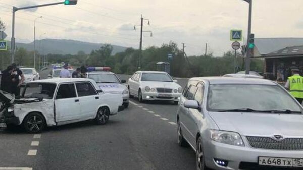 В Северной Осетии четверо детей попали в больницу из-за ДТП с участием автобуса В Северной Осетии четверо детей попали в больницу из-за ДТП с участием автобуса - Sputnik Южная Осетия