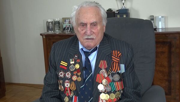 95-летний ветеран и известный тренер о том, почему не вспоминает Великую Отечественную - Sputnik Южная Осетия