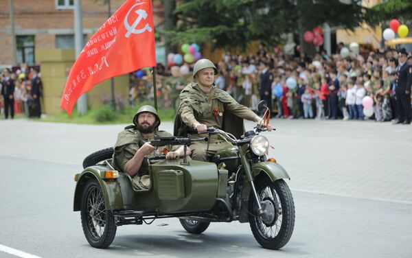 Военный парад в Цхинвале 9 Мая  - Sputnik Южная Осетия