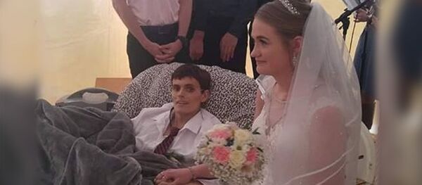 Американец женился за несколько часов до смерти Американец женился за несколько часов до смерти - Sputnik Южная Осетия