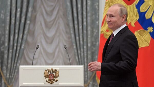 Президент РФ В. Путин вручил медали Герой Труда Российской Федерации - Sputnik Южная Осетия