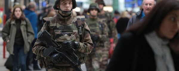 Ситуация в Париже после серии терактов Ситуация в Париже после серии терактов - Sputnik Южная Осетия
