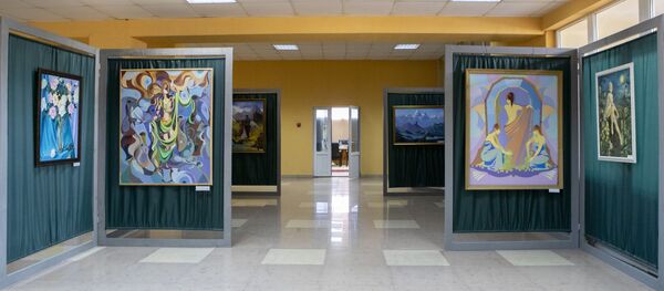 Аллоныстон: ивгъуыды сурæттæ  Аллоныстон: ивгъуыды сурæттæ  - Sputnik Хуссар Ирыстон