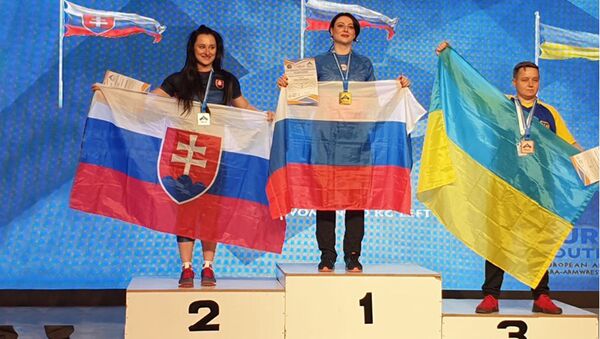 Ирина Макеева стала 31–кратной чемпионкой Европы по армрестлингу - Sputnik Южная Осетия