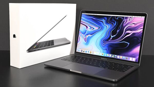 Восьмиядерное сердце: Apple представила самый мощный MacBook Pro - Sputnik Южная Осетия
