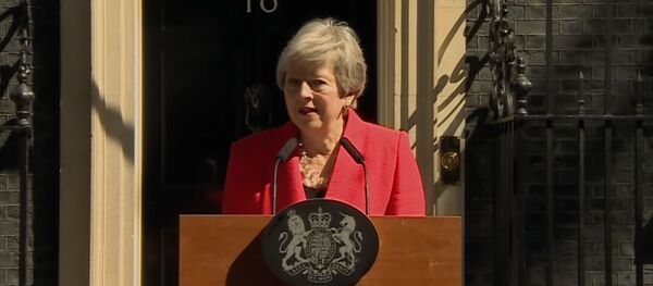 Тереза Мэй объявила об отставке. Со слезами на глазах - Sputnik Южная Осетия