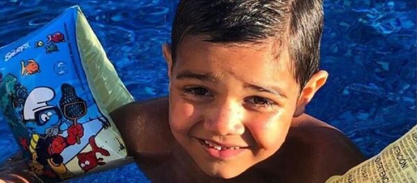 Георгий Кудухов спас тонущую девочку Георгий Кудухов спас тонущую девочку - Sputnik Южная Осетия