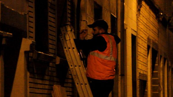 Полиция Брюсселя заколотила входы в дом подозреваемых в парижских терактах - Sputnik Южная Осетия