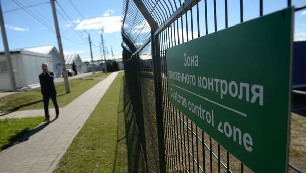 Зона таможенного контроля на таможенном посту ФТС России - Sputnik Южная Осетия