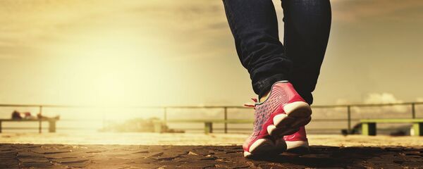 Человек во время ходьбы Человек во время ходьбы - Sputnik Южная Осетия