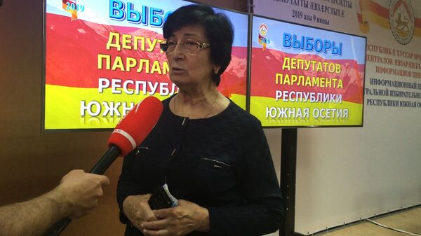 ЦИК: за два часа явка на выборах в парламент Южной Осетии перевалила за 8 процентов - Sputnik Южная Осетия