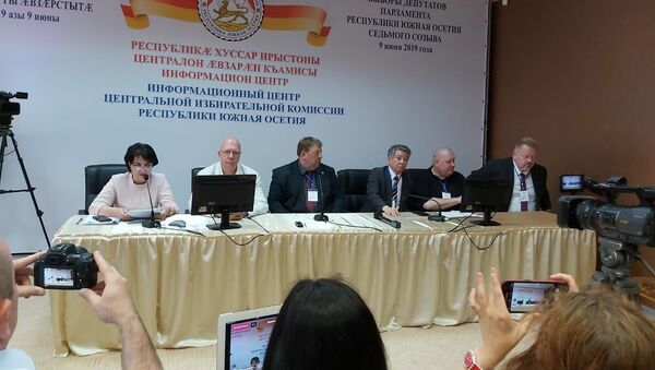 Международные наблюдатели на выборах в парламент РЮО - Sputnik Южная Осетия