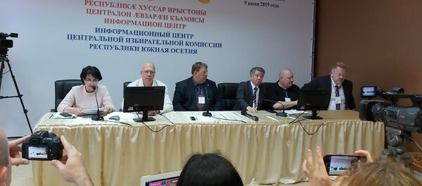 Международные наблюдатели на выборах в парламент РЮО - Sputnik Южная Осетия