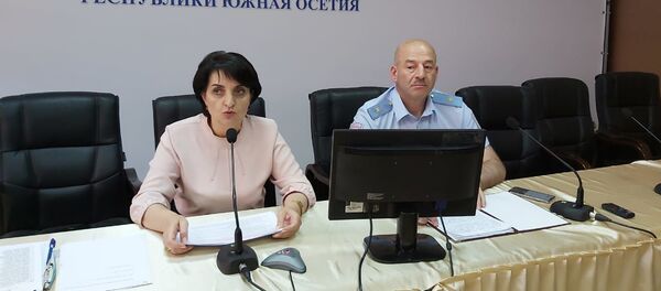 Глава МВД РЮО Игорь Наниев в пресс-центре ЦИК Глава МВД РЮО Игорь Наниев в пресс-центре ЦИК - Sputnik Южная Осетия