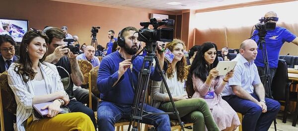 Журналисты в пресс-центре ЦИК Южной Осетии - Sputnik Южная Осетия