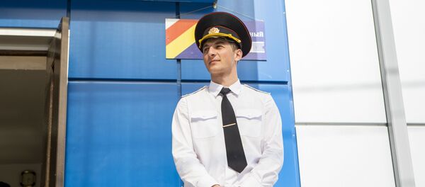 МХМ фехъусын кодтой, куыд ацыдысты парламентон æвзæрстытæ Хуссар Иры - Sputnik Хуссар Ирыстон