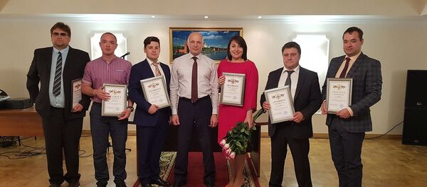 Посол России в Южной Осетии Марат Кулахметов встретился с российскими врачами - Sputnik Южная Осетия