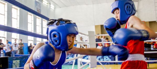 бокс бокс - Sputnik Хуссар Ирыстон