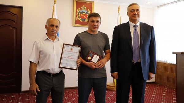 Боец Марат Балаев награжден медалью Владикавказ – город воинской славы - Sputnik Южная Осетия