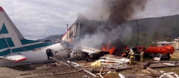 Самолет Ан-24 совершил аварийную посадку в Нижнеангарске Самолет Ан-24 совершил аварийную посадку в Нижнеангарске - Sputnik Южная Осетия