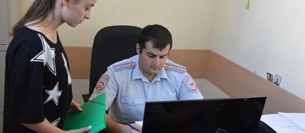 Управление по работе с личным составом начало оформлять личные дела абитуриентов, поступивших ВУЗы МВД Управление по работе с личным составом начало оформлять личные дела абитуриентов, поступивших ВУЗы МВД - Sputnik Южная Осетия