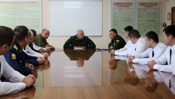 Ибрагим Гассеев встретился с выпускниками российских военных вузов - Sputnik Южная Осетия