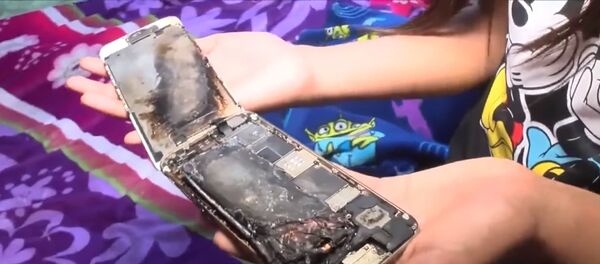 У 11-летней девочки в руках загорелся iPhone 6 У 11-летней девочки в руках загорелся iPhone 6 - Sputnik Южная Осетия