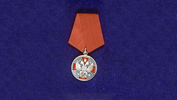 Медаль ордена За заслуги перед Отечеством II степени. Учреждена Указом Президента Российской Федерации от 2 марта 1994 года. - Sputnik Южная Осетия
